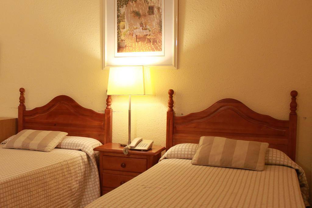Apartamentos Resitur Seville Luaran gambar