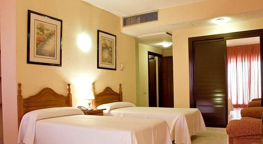 Apartamentos Resitur Seville Luaran gambar