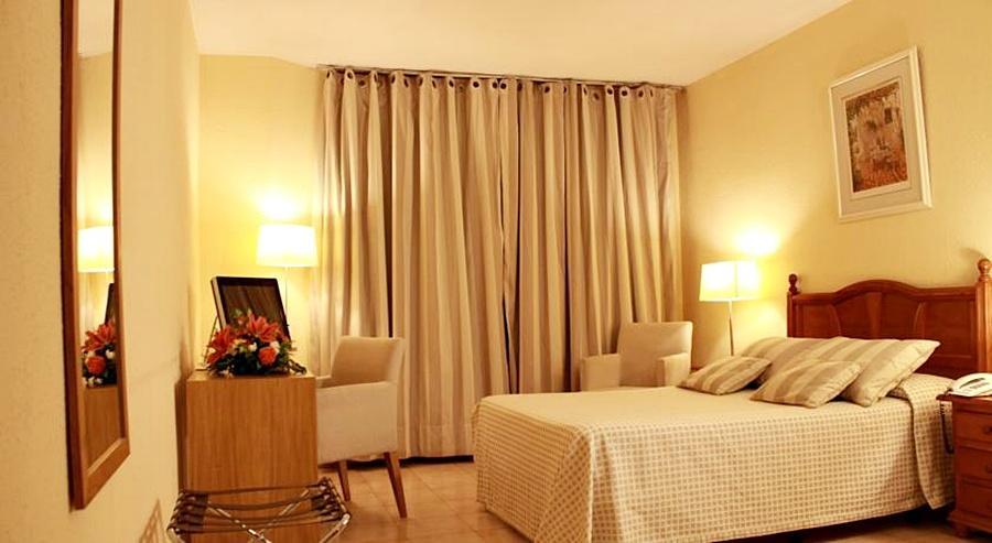 Apartamentos Resitur Seville Luaran gambar