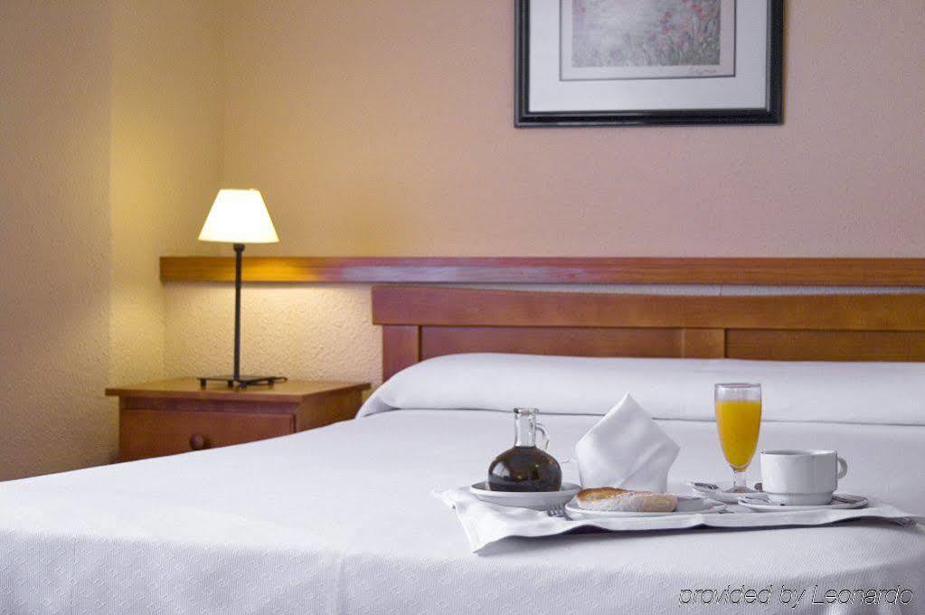Apartamentos Resitur Seville Bilik gambar