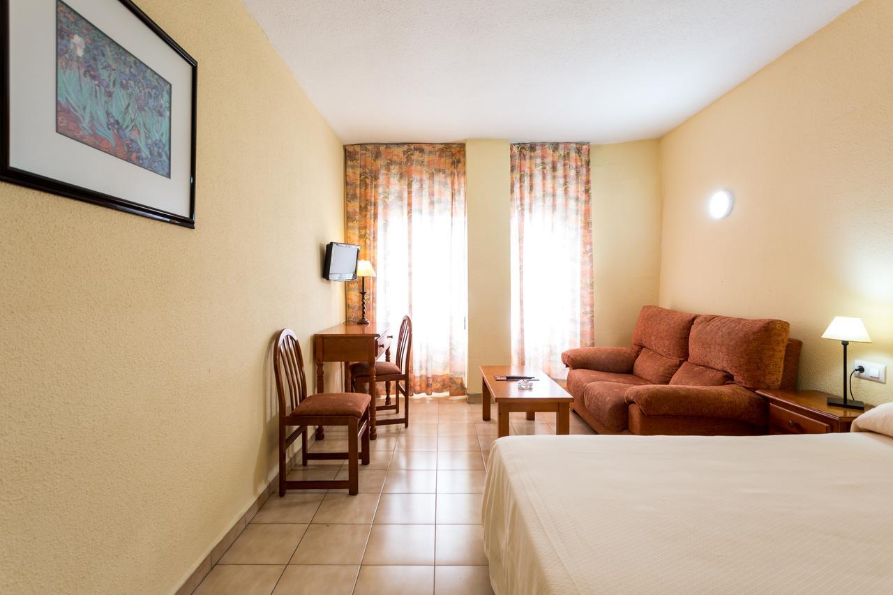 Apartamentos Resitur Seville Luaran gambar