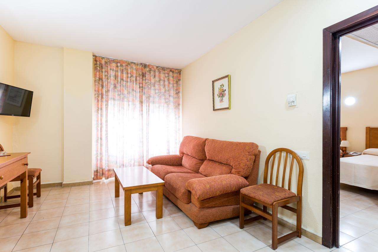 Apartamentos Resitur Seville Luaran gambar