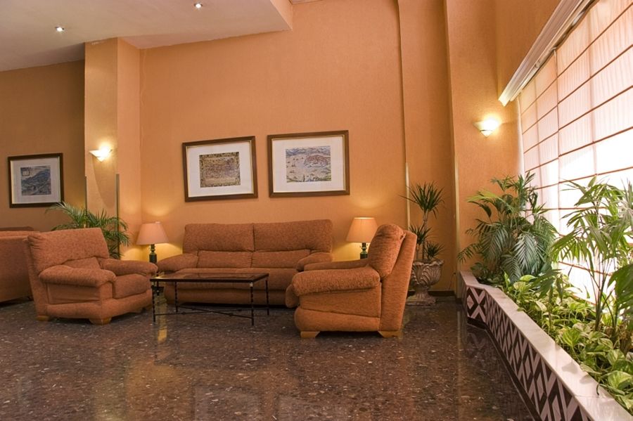 Apartamentos Resitur Seville Luaran gambar