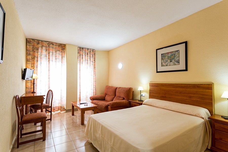 Apartamentos Resitur Seville Luaran gambar
